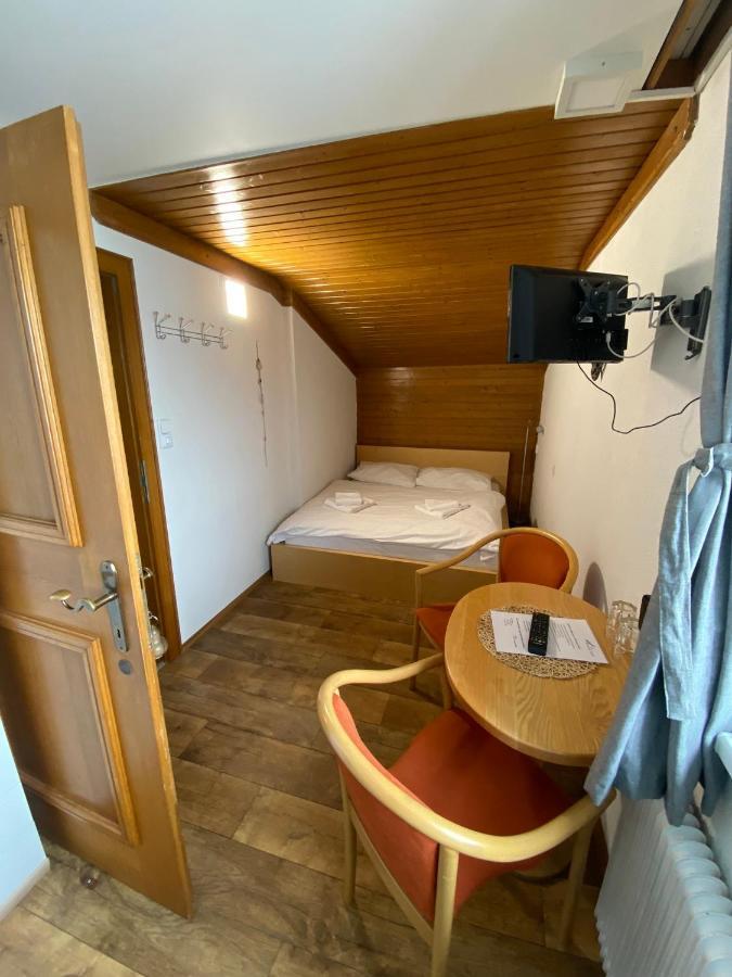 Tyrol 3*